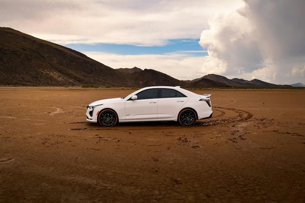 Les avis des experts sur les motos Streetfighter